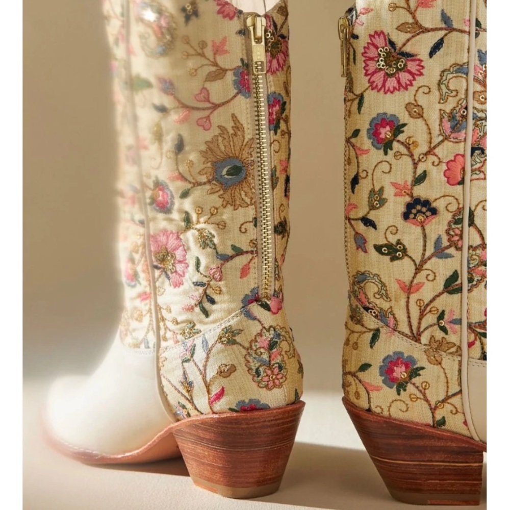 NIB MOMO New York x BHLDN Anthropologie Embroidered Western Boots - Picture 2 of 13